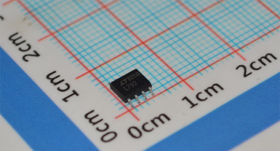 LT1792CS8 1.5A 낮은 탈락 조절기 3.3V/5V/ADJ 1V 탈락 ±1% 정확성 SO-8 -40°C ~ +125°C 낮은 소음