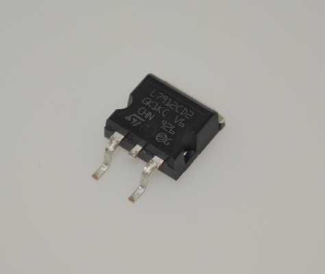 L7912CD2T-TR -1.5A 전류 열 및 단락 회로 보호 기능의 -12V 고정 출력 전압 조정기, 넓은 입력 범위(-35V), 낮은 드롭아웃, TO-263 패키지