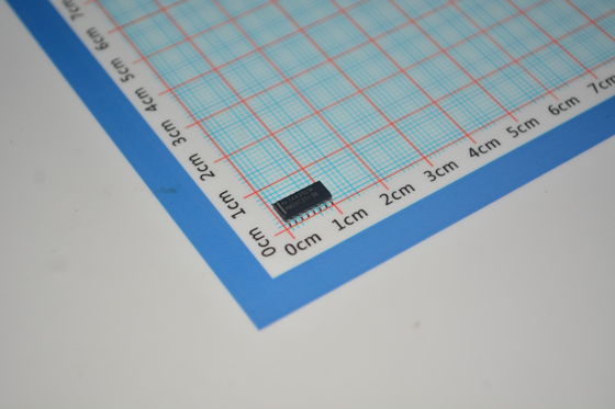 AM26C31IDR 고속 32Mbps RS-422/RS-485 차차 드라이버 4 채널 ±15kV ESD 보호 폭 3V ~ 5.5V 공급 -40°C ~ +125°C 저전력 및 산업용