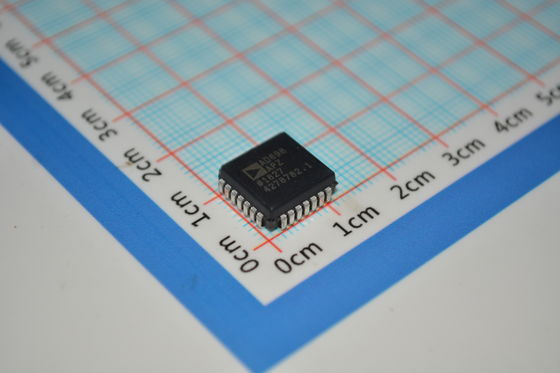 AD698APZ LVDT 신호 컨디셔너 ±12V ~ ±15V 작동 20kHz 대역폭 0.25% 선형성 단일 / 이중 공급 위치 감지 및 모션 제어용 산업 온도 범위