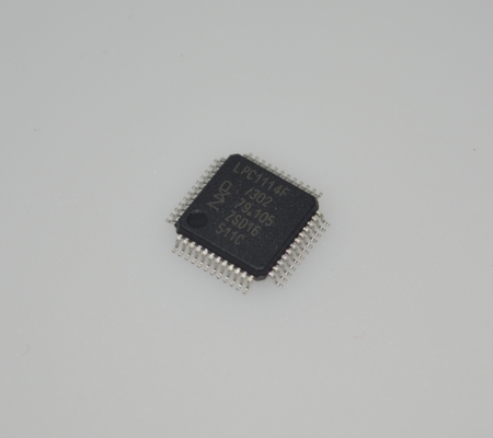 LPC1114FBD48/302 ARM 코르텍스-M0 32비트 MCU 50MHz CPU 32KB 플래시 8KB SRAM 12비트 ADC 42 GPIOs UART/SPI/I2C 저전력 < 1μA 딥 스림