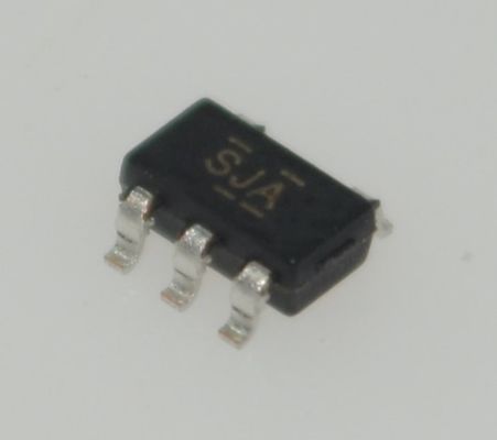 TPS70633DBVR LDO 2.7-10V 입력 150mA 출력 초저 20μVRMS 노이즈 높이 70dB PSRR 빠른 50μs 시작 낮은 30μA IQ 활성화 핀 SOT-23-5 패키지