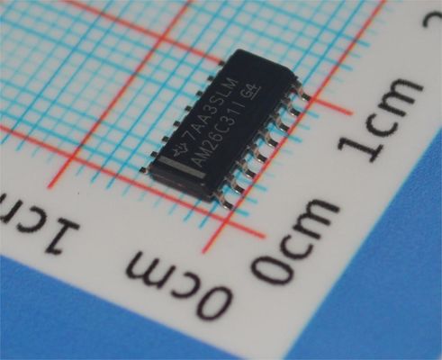 AM26C31IDR 3V-5.5V RS-422 드라이버 32Mbps ±15kV ESD 8ns 스큐 SOIC-16 -40°C ~ +85°C