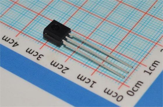 P34836 5G NR RF 전력 증폭기 3.3-5V 공급 28dB 이득 30-6000MHz QFN-16 +105°C 운영 통합 편견 제어