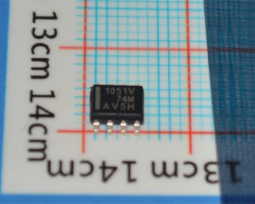 TCAN1051VDQ1 5V CAN FD 트랜시버 5Mbps 유연한 데이터 속도 ±58V 오류 보호 1.8V-5V 논리 I/O SOIC-8 -40°C ~ +125°C AEC-Q100 등급 1