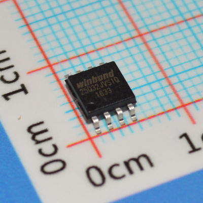 W25Q32JVSSIQ 32Mb SPI 플래시 104MHz 클럭 100K 지우기 사이클 SOIC-8 2.7-3.6V -40°C ~ +85°C