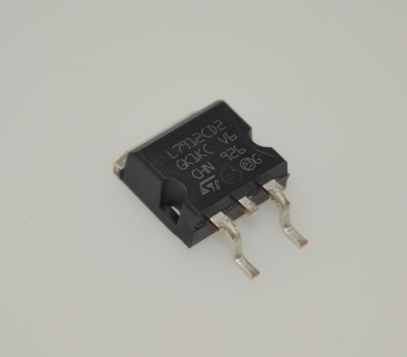 L7912CD2T-TR -1.5A 전류 열 및 단락 회로 보호 기능의 -12V 고정 출력 전압 조정기, 넓은 입력 범위(-35V), 낮은 드롭아웃, TO-263 패키지