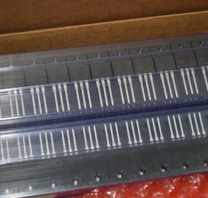 IPA60R360P7SXKSA1 600V CoolMOS 360mΩ RDS(on) 11A 전류 초저 스위칭 손실 고효율 견고한 ESD 보호 TO-220 패키지 SMPS 및 산업용 애플리케이션