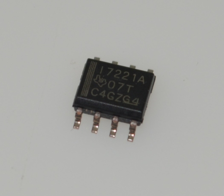 ISO7221ADR 디지털 격리기 1 채널 150Mbps 고속 3kVrms 격리 3.1ns 지연 2.7-5.5V 광전압 -40°C ~ +125°C SOIC-8 패키지