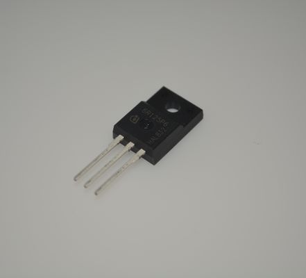 IPA60R125P6 600V/125A MOSFET 60mΩ RDS(on) TO-247 패키지 고속 스위칭 고효율 자동차 등급 견고한 열 성능 - 모터 드라이브 및 인버터에 이상적