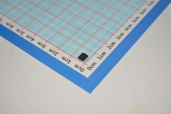 ADR02ARZ 정밀 5.0V 전압 참조 초저소음 4μVpp 0.02% 초기 정확성 3ppm/°C 변동 10mA 출력 1.2V ~ 15V 범위