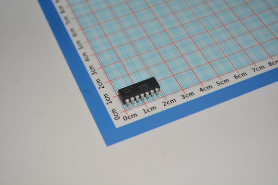 IR2110PBF 600V 정격 하이/로우 사이드 드라이버, 2.5A 피크 출력, 10V-20V 공급, 120ns 스위칭, UVLO 보호 및 소형 PDIP 패키지