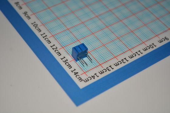 3362P-1-102LF 트리머 포텐쇼미터 1kΩ 10회전 정밀 포텐쇼미터 ±10% 허용 오차 스루홀 마운트 서멧 소자 신뢰할 수 있는 조정성 보정 및 회로 튜닝에 이상적