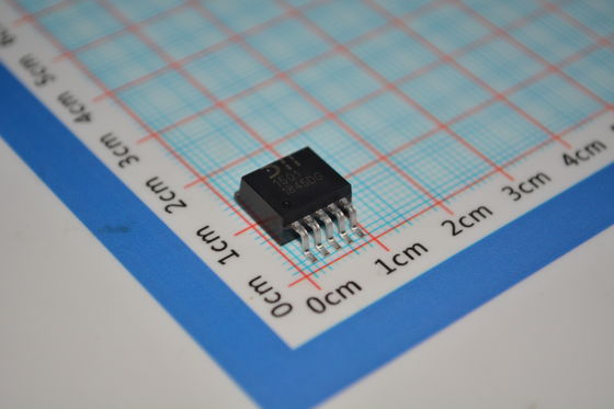 AP1501-K5G-13 5V/3A 스텝다운 컨버터, 4.5-40V 입력, 90% 효율, 낮은 대기 전류, 열 차단, 500kHz 주파수 and SOT-23 패키지