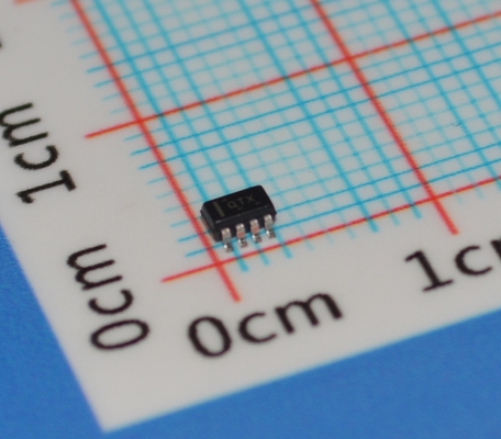 TPS62120DCNR 3.3V 1.5A 스텝다운 컨버터, 95% 효율, 3.1-17V 입력, 절전 모드, 100% 듀티 사이클, 내부 보상, 소프트 스타트 및 SOT-23 패키지의 열 차단