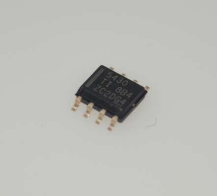 TPS5430DDAR 3A 5.5-36V 넓은 입력 단계 다운 변환기 500kHz 스위칭 높은 효율성 ( 최대 95%) 내부 보상 전력 좋은 신호 열/UVLO 보호 SOIC-8 패키지