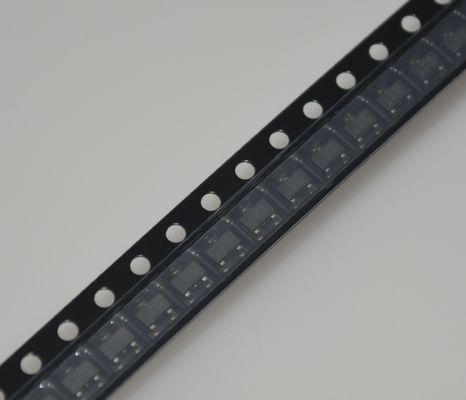 LMH1981MTX/NOPB 비디오 동기화 생성기 3.3V 동작 ±20ps Jitter Genlock and Free Run HD/SD 자동 감지 10-비트 DAC 산업 온도 -40°C ~ 85°C 14-TSSOP 패키지