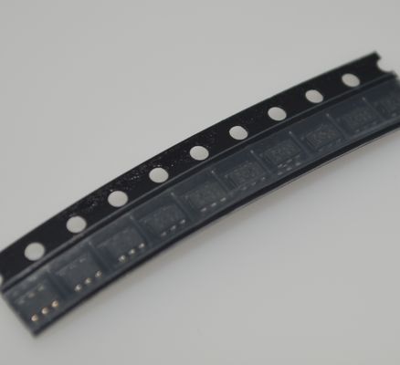 SN74LVC1G3157DBVR 저전압 단일 2:1 Mux/Demux, 5V 허용 I/O, 3.5ns 속도, 10µA ICC, 32mA 드라이브, 소형 SOT-23-6, 넓은 1.65-5.5V 범위 and 높은 ESD 보호