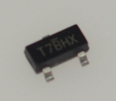 SST4118-T1-E3 고효율 (95%) 48V/10A 동기 변환기 넓은 4V-60V 입력 프로그램 가능한 주파수 완전 보호 열 관리 컴팩트 크기 낮은 소음 및 쉬운 제어