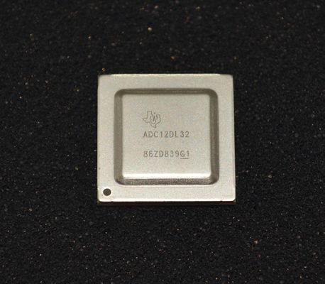 ADC12DL3200ACF RF 샘플링 ADC 12-비트 해상도 듀얼 3.2GSPS 채널 6.4GBaud 속도 JESD204B 인터페이스 멀티 밴드 운영 초저전력 광대 아날로그 대역폭 통합 디지털 다운 변환