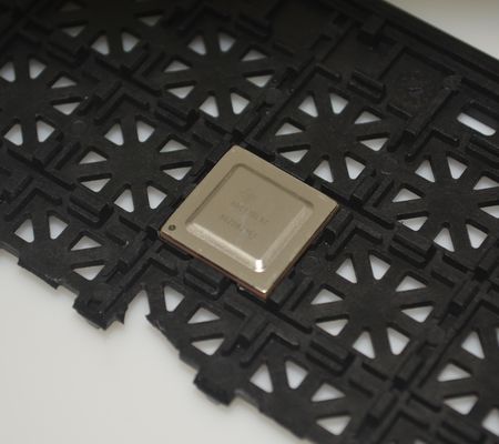 ADC12DL3200ACF RF 샘플링 ADC 12-비트 해상도 듀얼 3.2GSPS 채널 6.4GBaud 속도 JESD204B 인터페이스 멀티 밴드 운영 초저전력 광대 아날로그 대역폭 통합 디지털 다운 변환