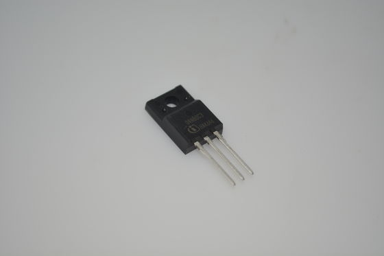 SPA04N80C3XKSA1 Power MOSFET 800V Ultra-High Voltage 4A Current Low Rds(on) Super Junction Technology Low Gate Charge High Efficiency Halogen-Free Robust Performance for SMPS & Industrial Drives