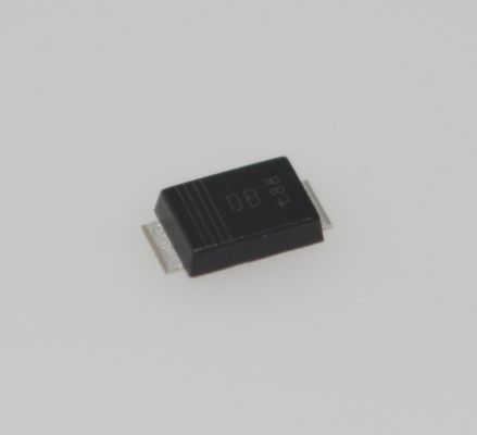 Ultra-Low Vf PMEG6030EVPX 60V 3A 쇼트키 배리어 정류기 AEC-Q101 인증 고효율 <1μA 낮은 IR 할로겐 프리 SOD128 플랫 플라스틱 패키지 (자동차 및 산업용)