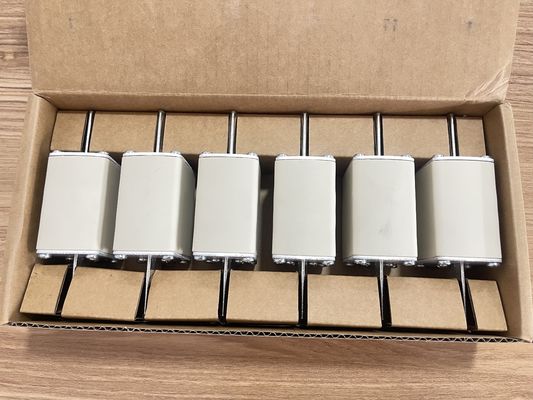 NH1GG69V125P IGBT 125A/1200V 전력 낮은 손실 높은 효율성 175°C 견고성 완전 격리 산업 및 EV 인버터용 컴팩트 빌드