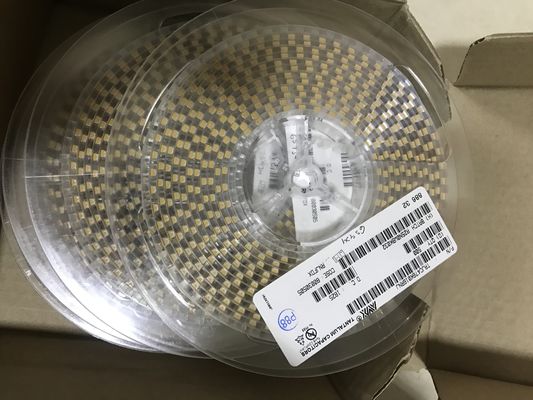 GRM0335C1H5R6BA01D 5.6pF ±0.1pF 0402 MLCC, 50V 정격, C0G(NP0) 유전체, 최고의 안정성, 높은 Q 팩터, 초저손실, 할로겐 프리, 자동차 회로용 테이프 & 릴 포장