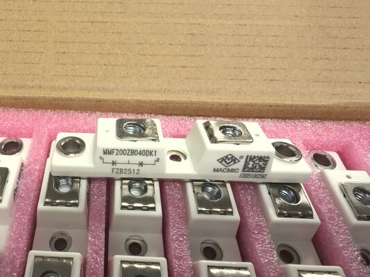 MMF200ZB040DK1 200A SiC MOSFET 전력 모듈 400V Low Rds(on) 1.6mΩ 고효율 고속 스위칭 자동차 등급 액체 냉각 xEV 트랙션 인버터용