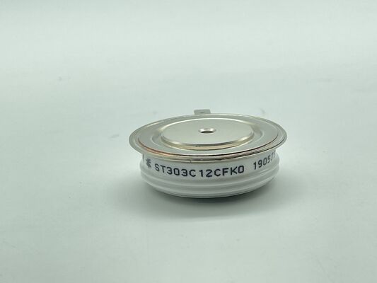 ST303C12CFK0 1200V 300A 반 브리지 모듈 낮은 Vce (sat) 낮은 손실 단회로 내구성 통합 NTC 모터 드라이브 및 산업 인버터