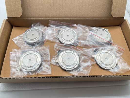 VS-ST330C16C0 1600V 330A 하프 브리지 모듈 낮은 Vce(sat) 낮은 손실 높은 단락 회로 견고성 산업용 인버터 및 고전력 UPS용 통합 NTC