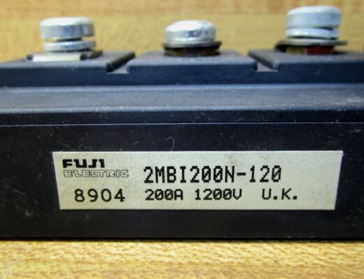 2MBI200N-120 1200V 200A IGBT 모듈 낮은 Vce (sat) 낮은 손실 높은 단회로 강도 모터 드라이브 및 산업 UPS를 위한 통합 NTC