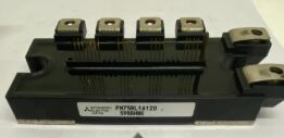 PM75RL1A120 1200V 75A IPM 7-팩 IGBT 낮은 VCE(sat) 1.65V 통합 드라이브 및 보호 NTC 센서 높은 신뢰성 나사 마운트 드라이브 및 HVAC에 이상적