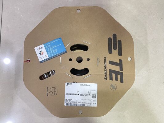 280756-4 4 포지션 2.5mm 피치 와이어-투-보드 리셉터클 크림프 하우징 마찰 잠금 패널 마운트 UL 94V-0 극성 4.5A 정격 전력 분배 및 산업 제어용