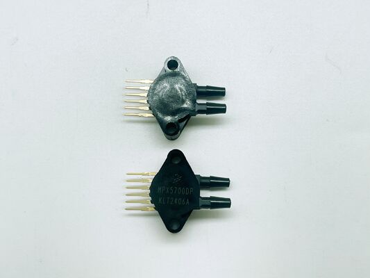 MPX5700DP 차이 압력 센서 0에서 700kPa 범위 2.5% 정확성 4.7V 출력 템퍼 보상 아날로그 출력 산업용