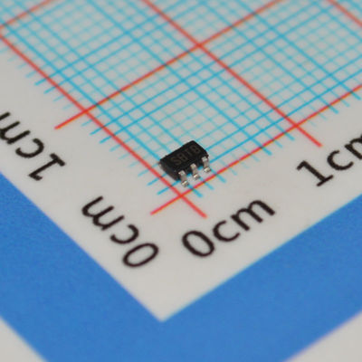 LM3671MF-ADJ 1MHz 조정 가능 벅 컨버터 2.7-5.5V 입력 600mA 출력 SOT-23-5 90% 효율 -40°C ~ +85°C