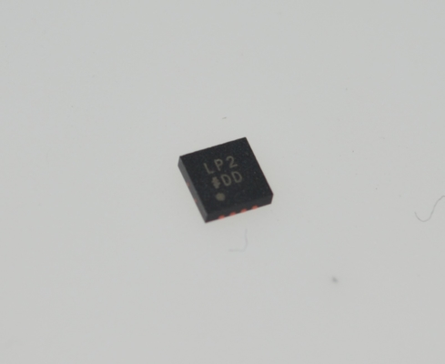 ADM7172ACPZ-R7 6.5V 2A 초저소음 LDO 1μV RMS 소음 75dB PSRR @ 1MHz 2.3-6.5V 입력 LFCSP-8 -40°C ~ +125°C