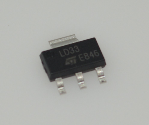 LD1117S33CTR 3.3V LDO 전압 조정기, 1A 출력, 낮은 드롭아웃 전압, 높은 정확도, 과전류 및 열 보호, 세라믹 커패시터로 안정, SOT-223 패키지